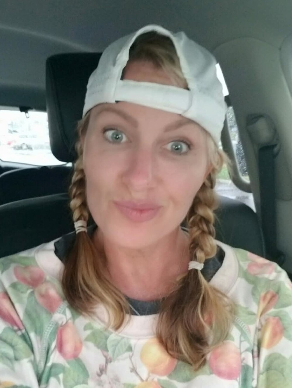 LET'S GOOOO! I'M LIVE!!!! - Picture 4 of 10